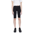 Icon Shorts Donna